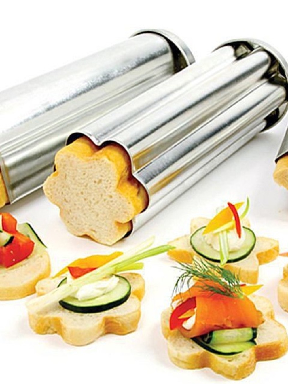 The Pampered Chef Valtrompia Bread Tube Flower New In Box
